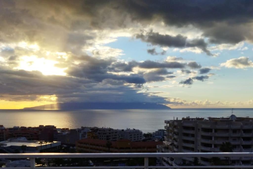 Luxury Apartment With Stunning Ocean View Puerto de Santiago  Extérieur photo